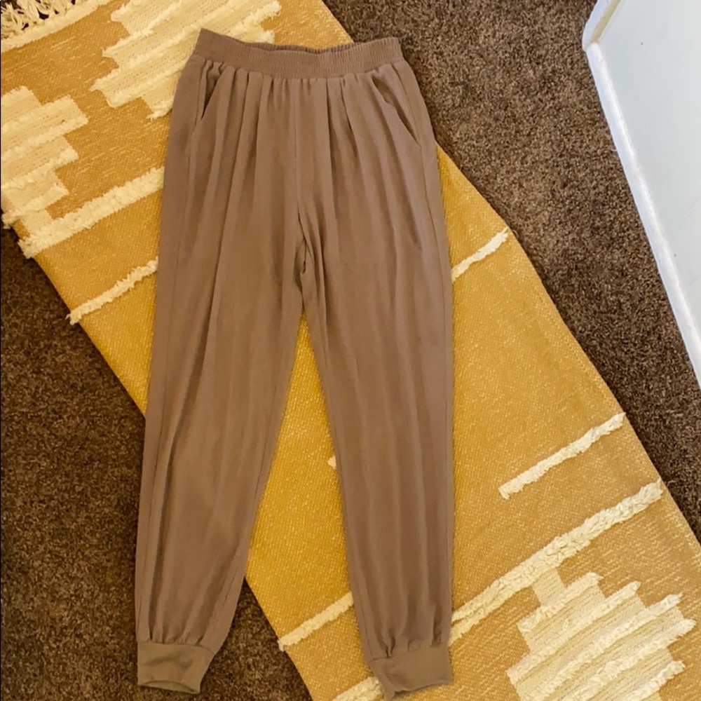 Love tree mesh material dressy joggers